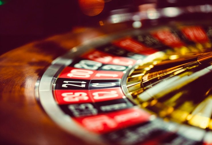 Pengguna belajar tips responsible gaming melalui sumber edukasi situs4d